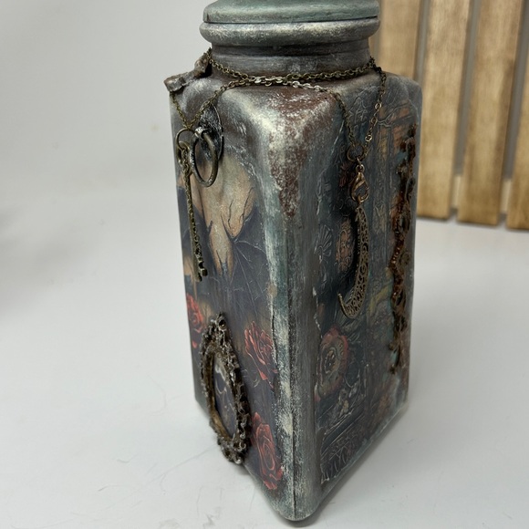 Hand Crafted One of a Kind Gothic Decorative Bottle with Roses and Skull - Picture 11 of 15